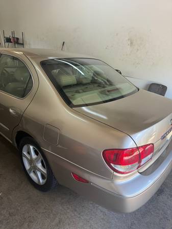 Coche en venta - $3.950 (Columbia)63624911910657124