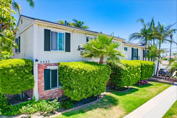 $3,100 / 2br - Pacific Beach 2 Dormitorios - ¡Camina a la playa! (San Diego)63663888237569121