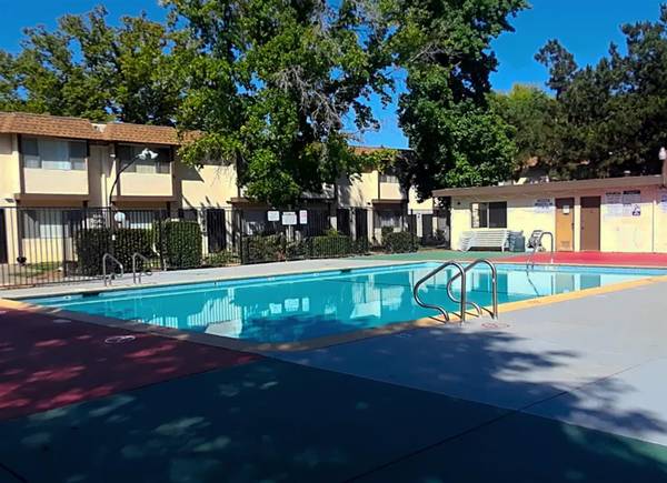 $1.325 ¡AHORRA $500! Almacenamiento Extra - Compras y Comida Cercana - Barrio Tranquilo (Sacramento)64043835010434121