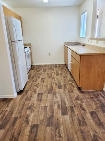 $789 / 3br - 1058ft2 - 🏡 Beautiful 3BR/2BA Apartment in Douglas, AZ- Move In Ready🎉 (Douglas AZ)63773826945155123
