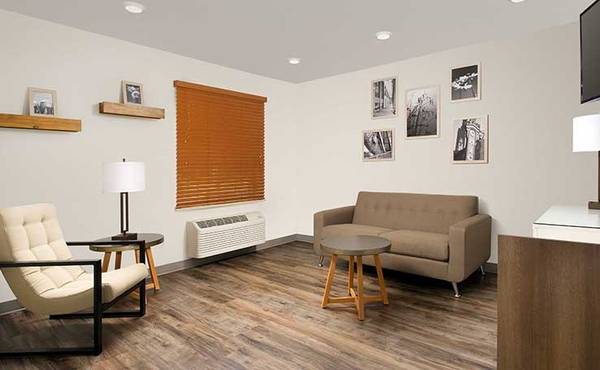 $477 / 1br - Apartment Alternative: Fully Furnished with a Kitchen (951 N. Frontage Road, Darien, IL)63844192365825124