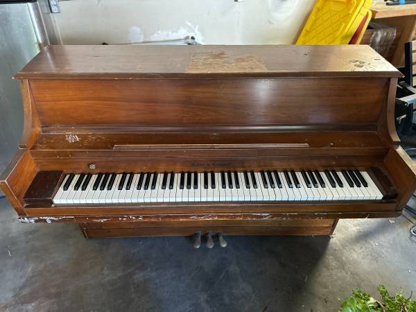 Kohler & Campbell Upright Piano – Needs TLC – $100 OBO – Local Pickup 1