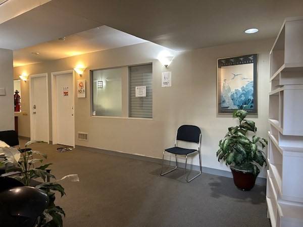 $895 / 360ft2 - Office/Health Wellness Space Available in Porter Square (Cambridge)63828337877123121