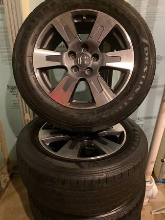 Honda Ridgeline 18x8 OEM wheels 1
