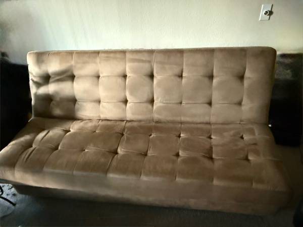 Beige futon 1