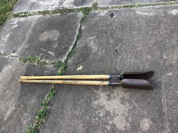 Post hole digger 1