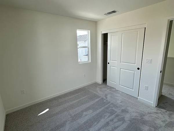 $1,575 / 4br - 1795ft2 - Family-Friendly 4BR Home (Sacramento)63790665323651122