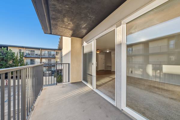 $3,500 / 2br - 1052ft2 - Alameda CA, Pet-Friendly, 2/bd 2/ba (alameda)63797062542851121