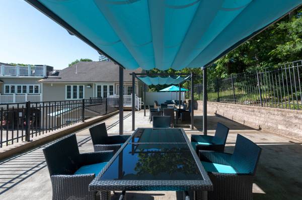 $1,975 / 1br - 752ft2 - 1 Bed. $1,000 OFF MOVE-IN - 24/7 Fitness Center, Pet Friendly + More!64002829290627122