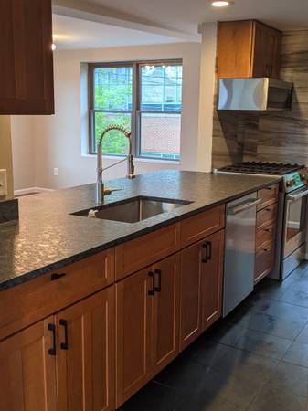 $6,000 / 3br - Beautiful Single Family~ 3 bed 2 bath~Laundry in Unit (Cambridgeport)63839293389699120