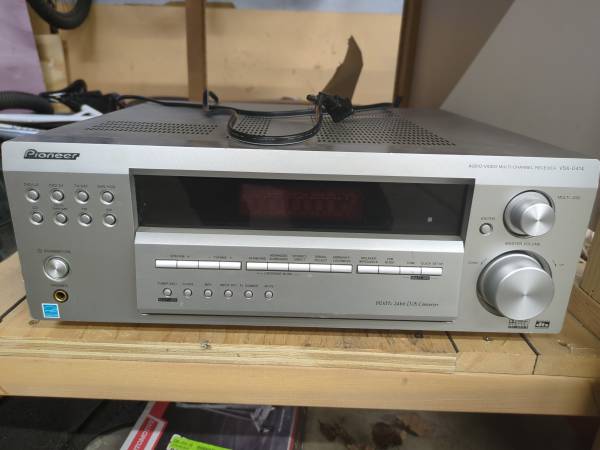 Pioneer VSX-D414 5.1 surround stereo receiver 1