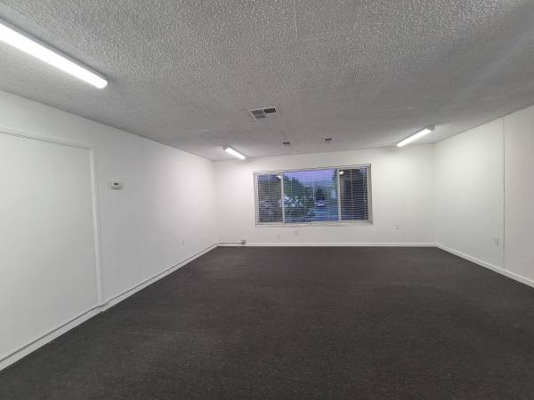 $900 / 350ft2 - Hayward Office Space for Lease (hayward / castro valley)63667856638465124
