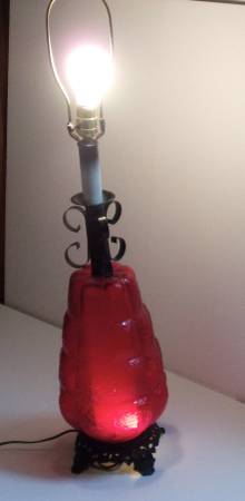 Vintage Mid Century Ruby Red Glass Table Lamp 1