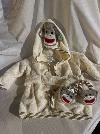 "BABY STARTERS" TERADITIONAL MONKEY ROBE / SLIPPER SET 1