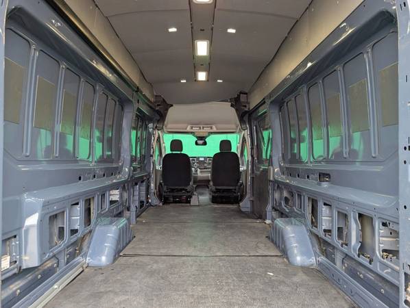 2020 Ford Transit-250 Extended Long - Photo 12