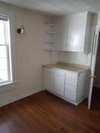 $2,675 / 4br - 4 bed 2 bath apartment (Manchester)63656161518467120