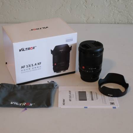 ウォン Viltrox 13mm f/1.4 prime lens for Fuji X-mount - photo/video