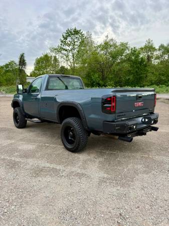 2011 GMC Sierra 3500 HD - Photo 7