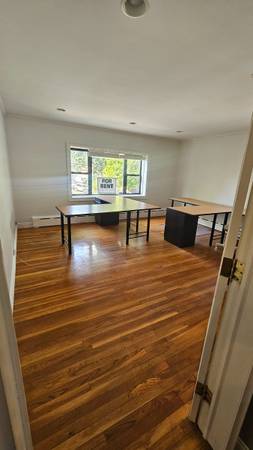 $1,200 / 250ft2 - YONKERS Office Space for Rent – 15x16, Bright & Affordable (yonkers)63945497204482120