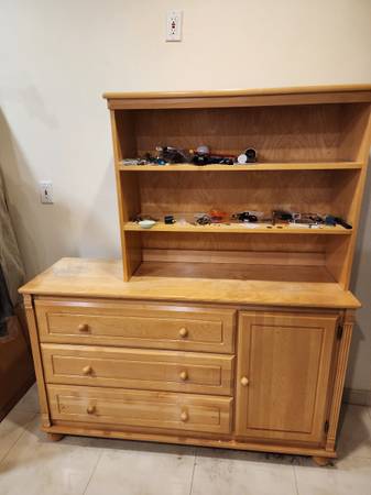 Dresser including shelves 1