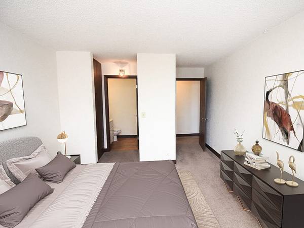 $1,050 / 2br - 1056ft2 - Sit back, relax...stay awhile! (2300 Indian Hills Drive, Sioux City, IA)63846412667905123