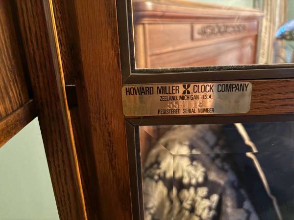 Grandfather Clock Howard Miller - $150 (Jacksonville)63440290759683121