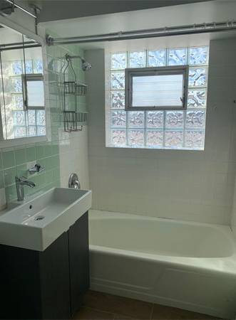 $1,650 / 2br - LAVANDERÍA EN UNIDAD*COBERTA NUEVA CON LAVAVAJILLAS*CALEFACCIÓN INCLUIDA*SOLEADO (NORWOOD PARK)64041641662209123