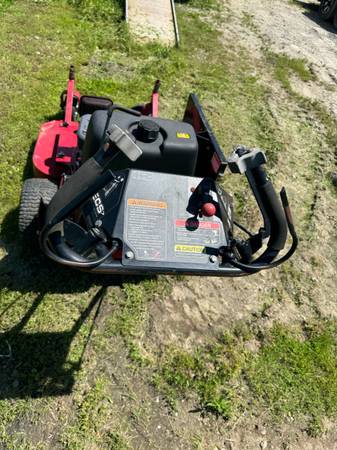 Piezas o reparación de cortacésped Exmark Metro walk behind!! - $550 (Loganville)63470457743745124