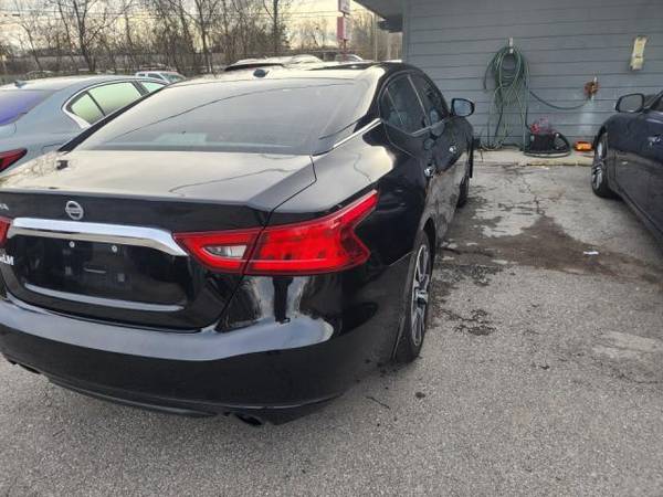 2017 Nissan MAXIMA - $8,599 (Smyrna, TN)63621548284291122