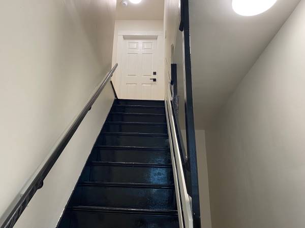 $3,200 / 3br - 1250ft2 - Renovated 3bd, 1bath Apartment in Dedham (Dedham)63655351148545122