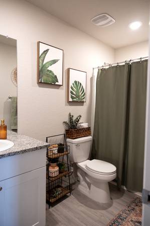 $2750.00 / 3br - 1226ft2 - Beautiful property neighborhood eight minutes from the city hospital a63681044979971121