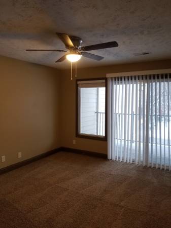 $1,185 / 2br - 984ft2 - Same Day Application!!!63681696026625122