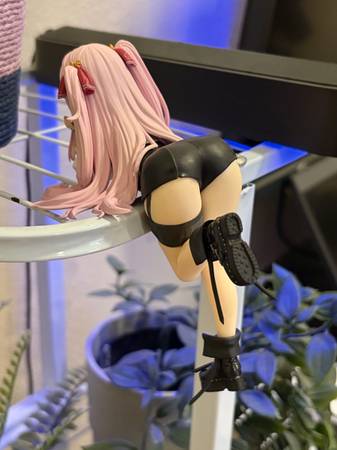 NIKKE Yuni Noodle Stopper Anime Figure No Box Authentic 1