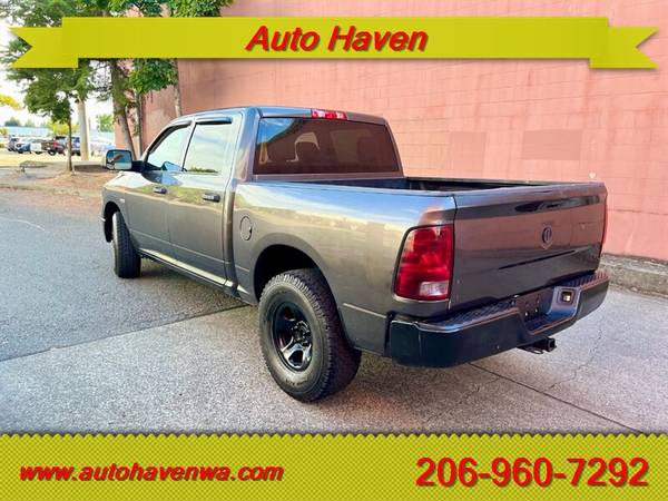 2017 RAM 1500 ST Crew Cab 4x4 - $11,99563622986612227124