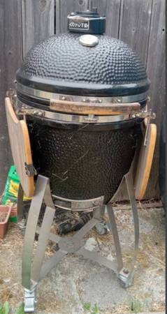 Coyote Asado Ceramic Freestanding Grill 1