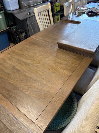 Dining Table - Ashley Jonelle 1
