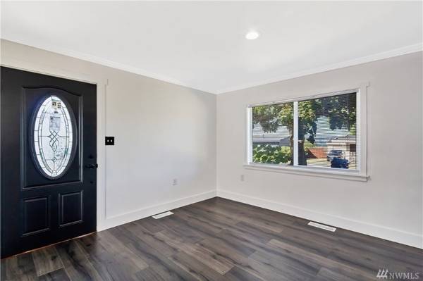 $2700.00 / 3br - 1000ft2 - Beautiful 3-Bed Home63811610964609121