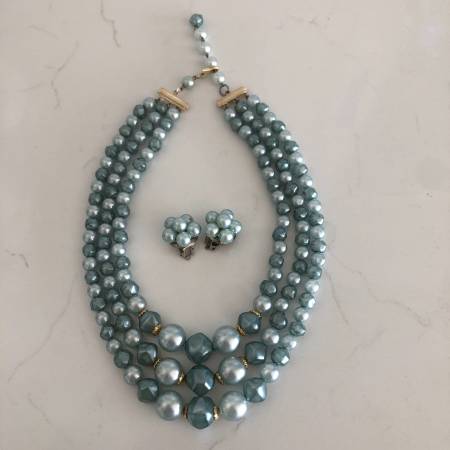 Vintage 3 Strand Blue Tone Beaded Necklace and Clip On Earrings 1