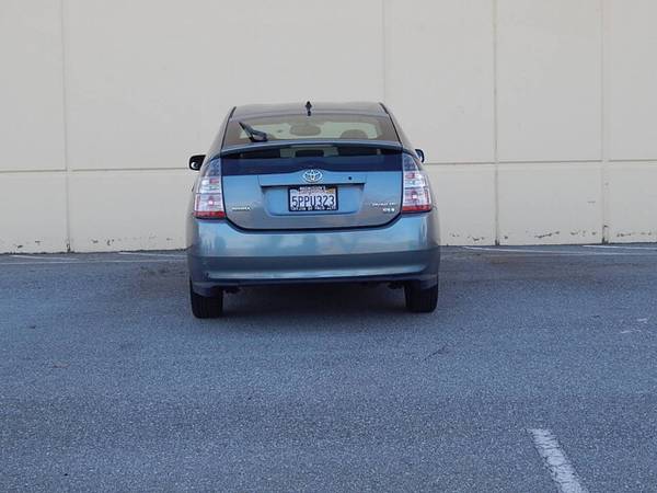 2005 Toyota Prius Base 4dr Hatchback - $4,500 (- Grandes Autos - Grandes Precios ! Llama Hoy)63654701883907123