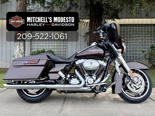 2011 Harley-Davidson Street Glide 1