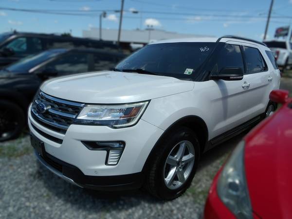 2019 Ford Explorer XLT 1