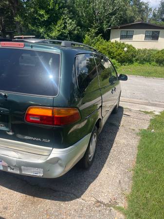 99 toyota sienna - $2500 (Jacksonville)63470251044225121