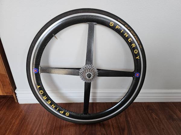 Juego de ruedas Spinergy de carbono. - $350 (Federal Way)63471372768257123