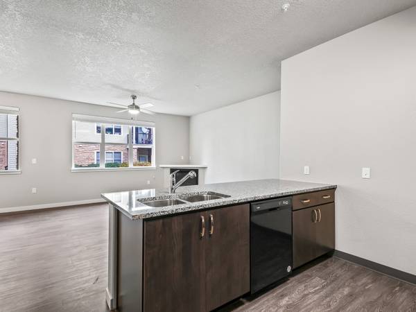 $1,895 / 2br - 1150ft2 - 2Bedrooms 2Baths Ready Now! (Wilsonville- The Grove)63831536631425122