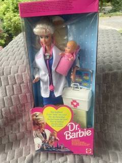 1993 DR. BARBIE (Unopened Box) 1