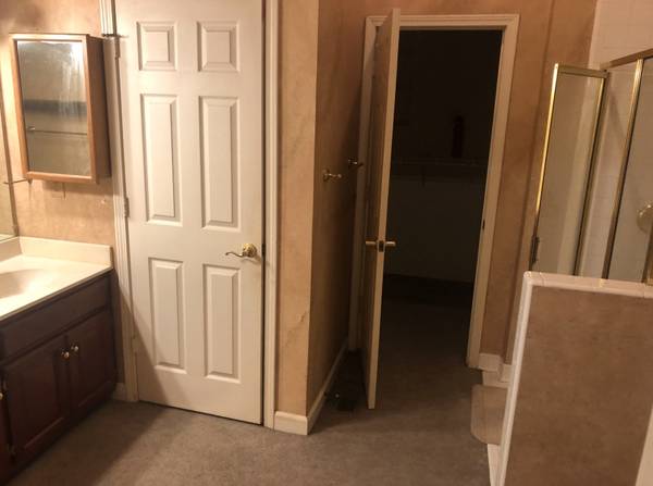 $800 / 1br - Suite principal en alquiler en vecindario tranquilo (Donelson)63924811688067123