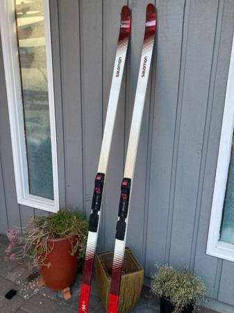 Salomon Escape Outpath 64 skis 1