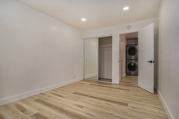 $800 VERY NICE studio apartment in New York (New York)64023717135235121