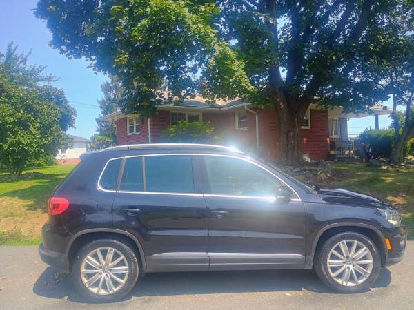 2012 VW Tiguan AWD - $4,800 (Newburgh)63436938453379124