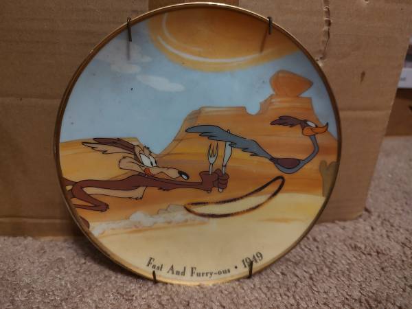 1993 Wile E. Coyote and Road Runner Collectable Plate 1